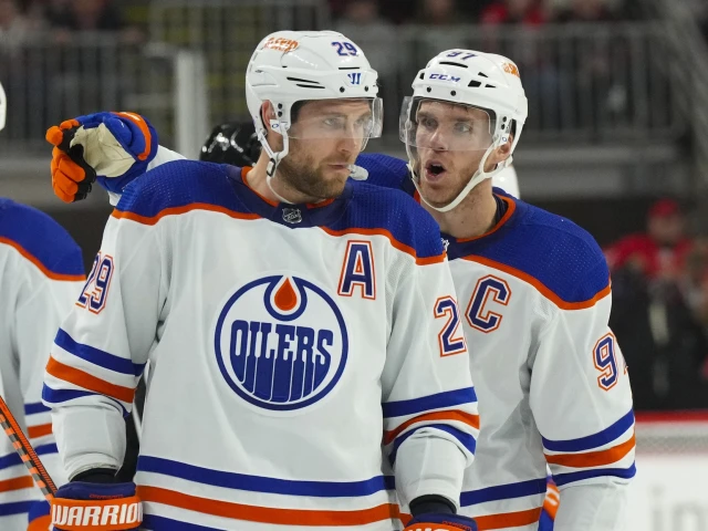 ‘I want him by my side:’ Oilers’ Draisaitl continues public push for McDavid to sign extension