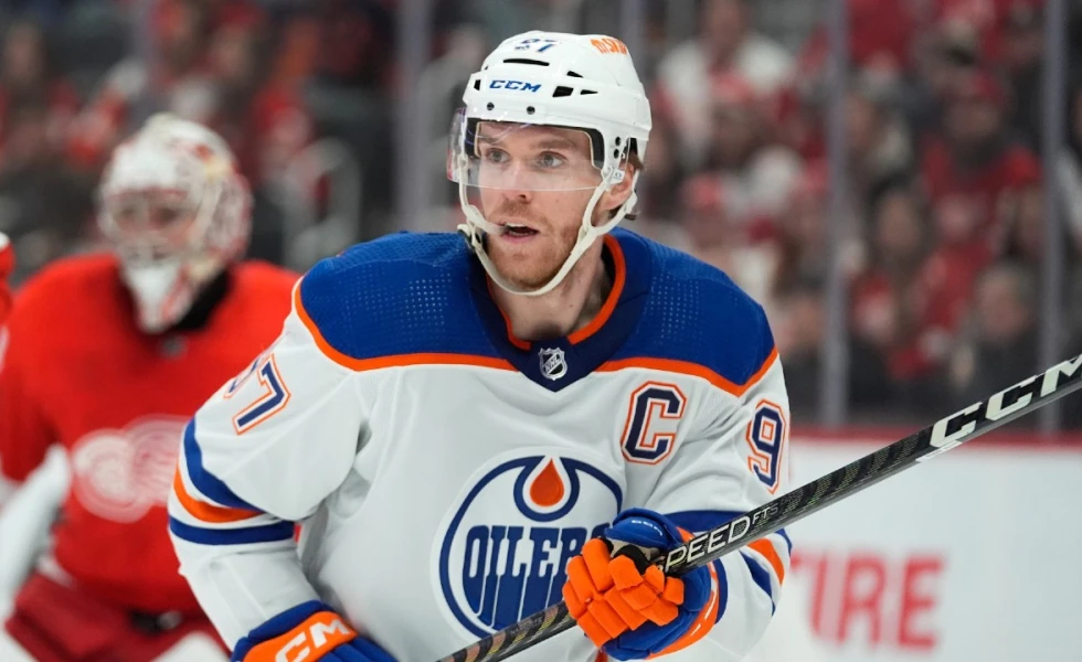 Oilers’ Connor McDavid rushing to 1,000 points at historic pace