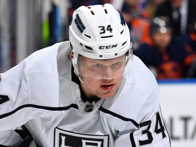 Kings' Kaliyev out indefinitely with fractured clavicle