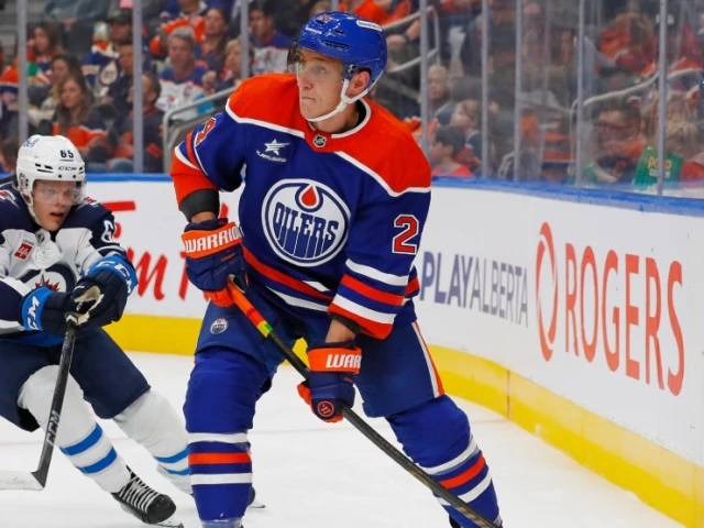 Oilers making surprise lineup decision on opening night