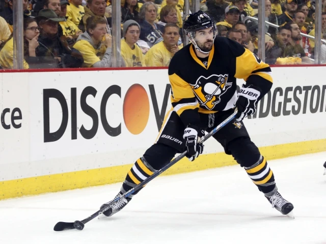 NHL Notebook: Justin Schultz signs contract with HC Lugano in Switzerland