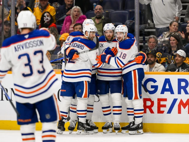 Instant Reaction: Oilers dominate without McDavid, beat Predators 5-1