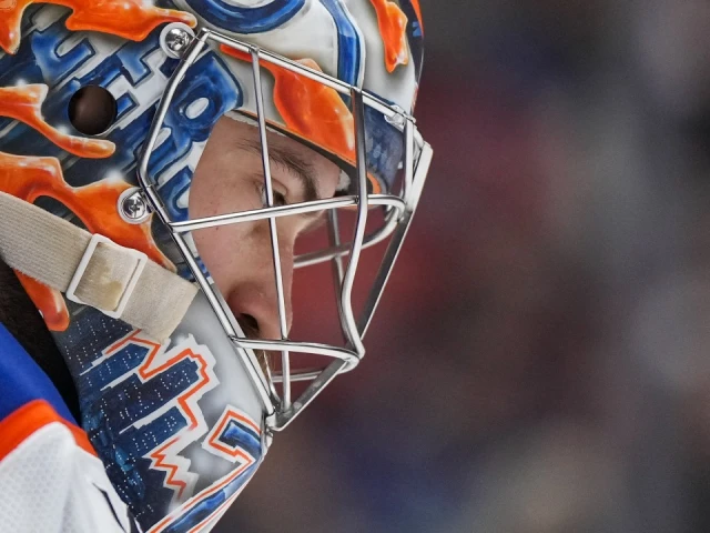 Oilers’ Stuart Skinner hates his stats but learning to love his game