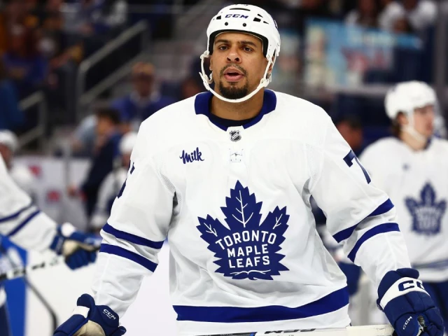 Maple Leafs’ Reaves receives match penalty for hit that injures Oilers’ Nurse