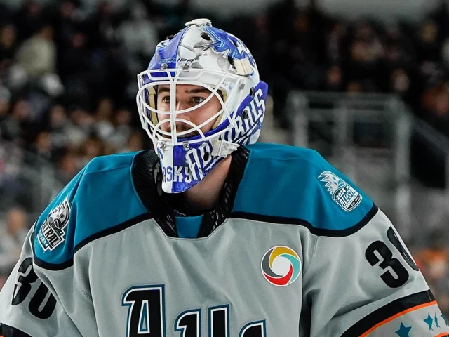 NHL Notebook: Sharks recall top goalie prospect Yaroslav Askarov