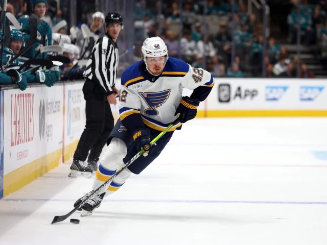 Oilers claim Kasperi Kapanen off waivers from St. Louis Blues: What he brings