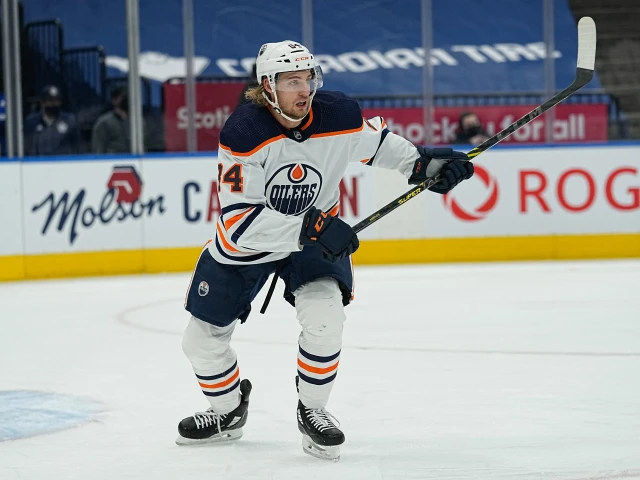 NHL Notebook: Former Oilers defenceman suspended three games in AHL for choking opposing player