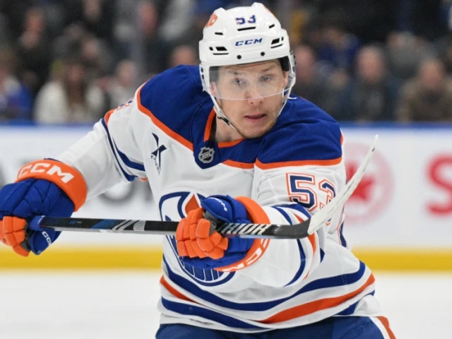 NHL fines Oilers' Jeff Skinner for diving