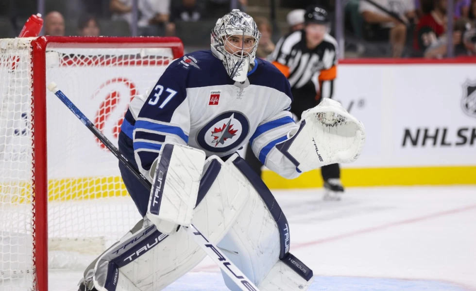 Hellebuyck backstops United States roster for 4 Nations Face-Off