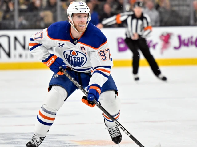 Who McDavid is looking forward to teaming up with at 4 Nations Face-Off