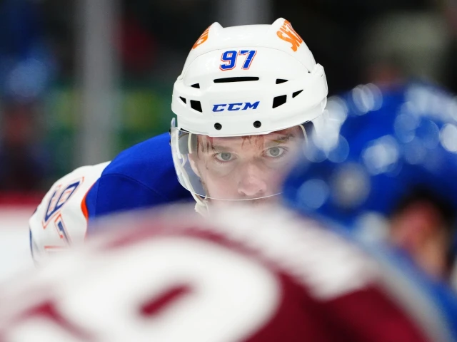 Report: Connor McDavid, Oilers likely won’t begin contract negotiations until after the season