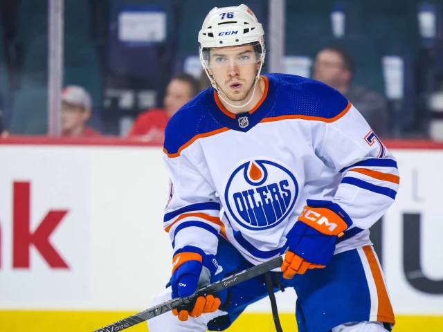 Edmonton Oilers defence prospect Phil Kemp reaches a crossroads