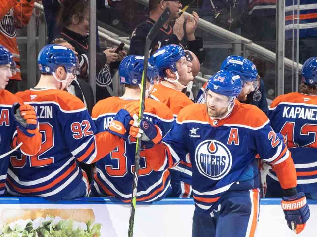 Draisaitl scores late winner as Oilers edge Ducks