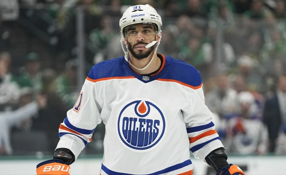 Oilers forward Evander Kane has knee surgery, out four to six weeks