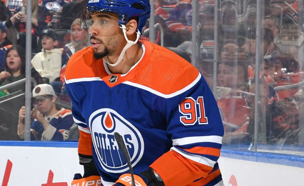 Oilers' Kane undergoes knee surgery