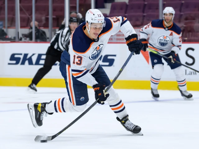 Klingberg singing adds intrigue to Oilers trade deadline plans