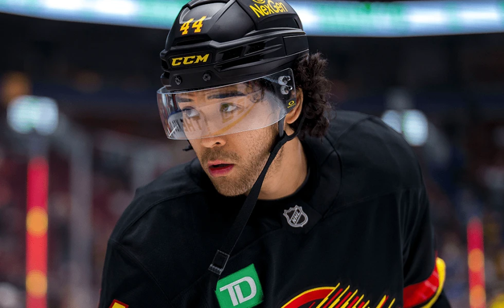 Canucks’ Kiefer Sherwood leaves game for undisclosed reasons