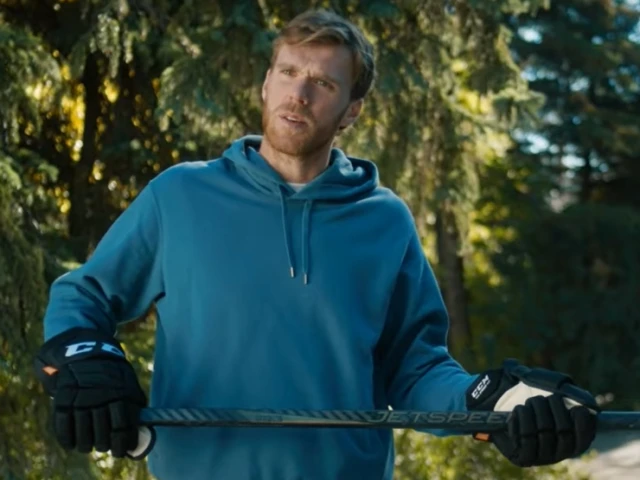 Edmonton Oilers' Connor McDavid stars in funny new television ad