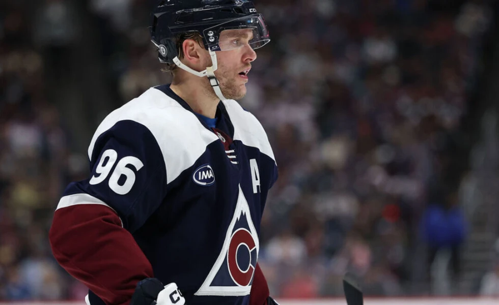 Report: Avalanche trading Rantanen to Hurricanes in 3-way deal