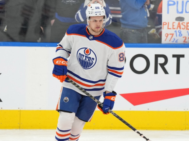 Oilers open to moving Philip Broberg to help improve roster: report