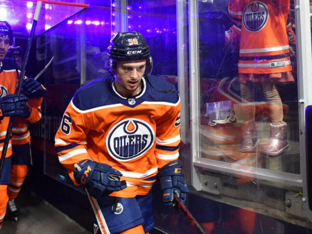 What the Oilers’ Kailer Yamamoto and Klim Kostin trade means for their salary cap