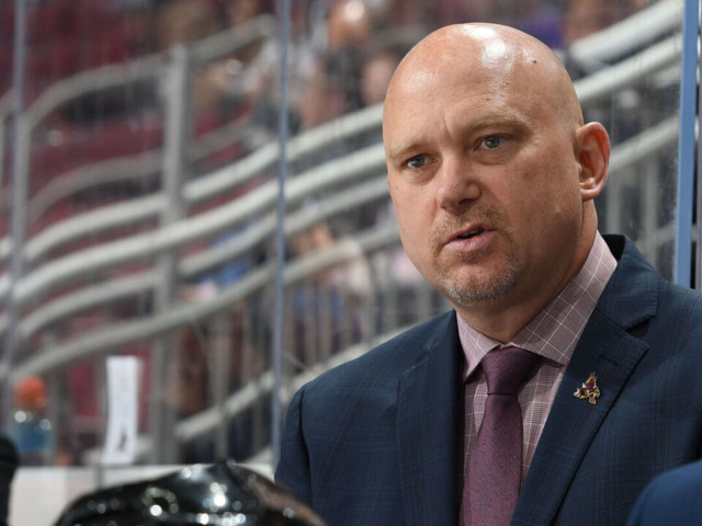 Coyotes sign head coach Tourigny to 3-year extension