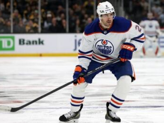 Oilers re-sign defenceman Evan Bouchard to 2-year, $7.8M US contract