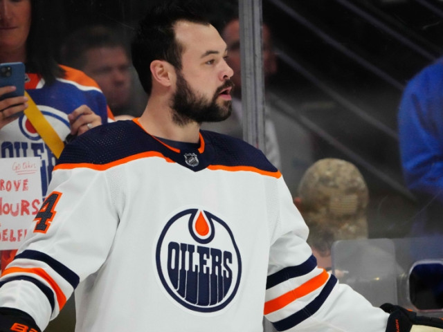 Ex-Oilers forward Devin Shore finds new home on a one-year deal