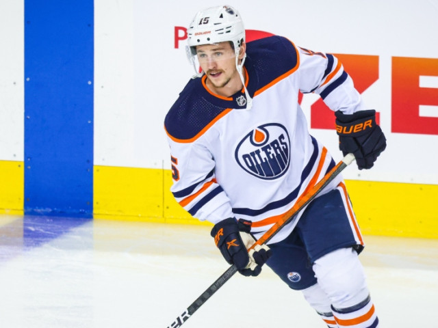Ex-Oilers winger Josh Archibald done with hockey shortly after signing two-year deal