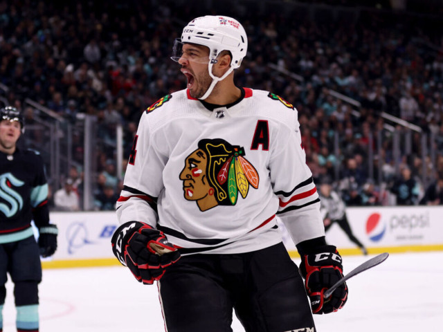 Jones: 'It would be pretty special' to be next Blackhawks captain