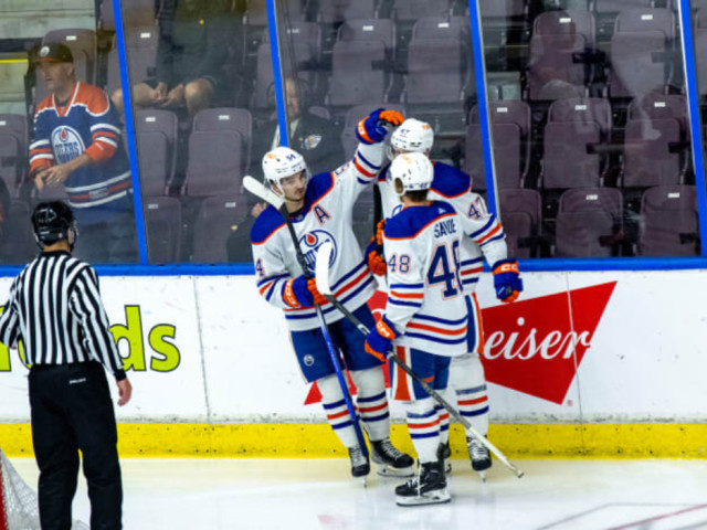 Young Stars The Day After 3.0: Edmonton Oilers rookies Xavier Bourgault and Carter Savoie finish strong