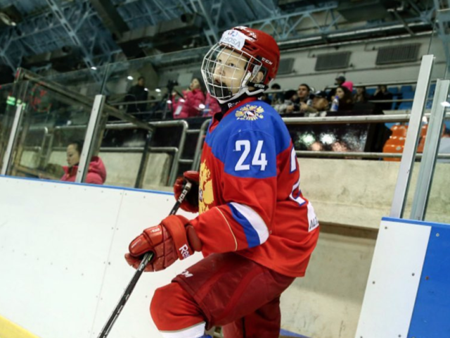 Maxim Denezhkin begins rookie season in the KHL