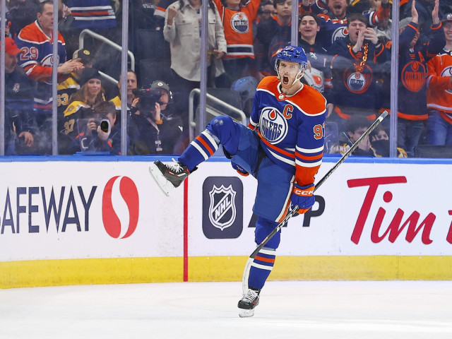 Connor McDavid can become the third-fastest to reach 1,000 career NHL points in 2023-24