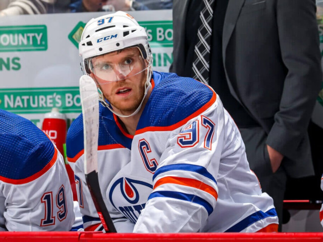 Lowetide: Should the Edmonton Oilers alter how Connor McDavid is deployed?