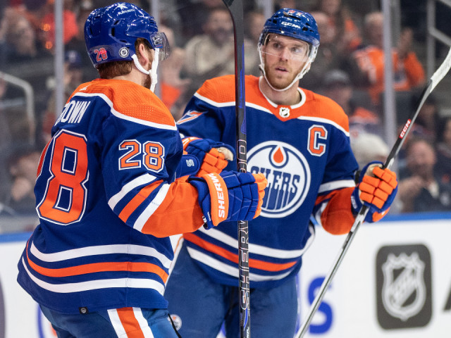 Brown, McDavid lead Oilers to win over Flames in pre-season