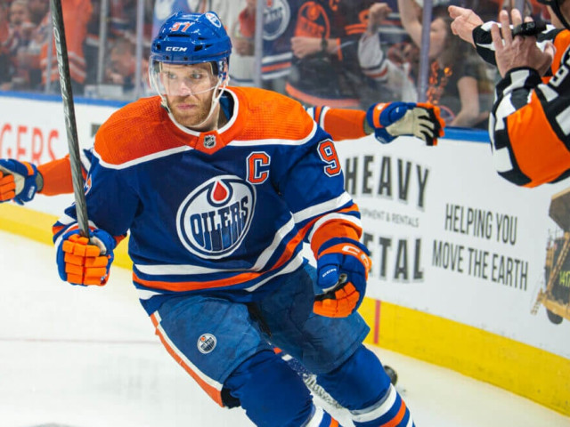 The NHL stage is set for Oilers’ Connor McDavid to reach his greatest heights