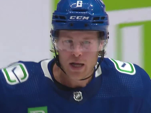 Boeser nets three unanswered to complete hat trick, extend Canucks’ lead vs. Oilers