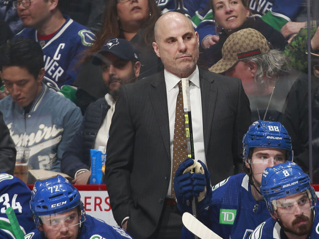 Tocchet: Canucks 'not ordering rings' after dominant win over Oilers