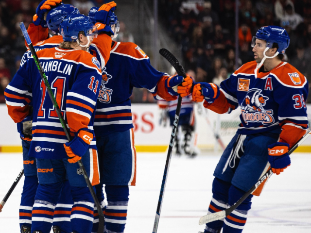 Bakersfield Condors start 2023-24 AHL season with 3-2 win over Coachella Valley