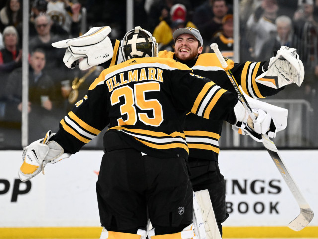 Oilers reportedly “looked in on” Bruins goaltenders Linus Ullmark and Jeremy Swayman in the off-season