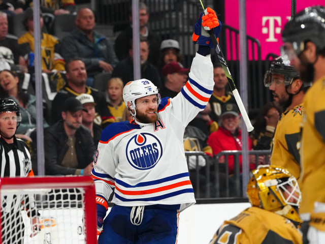 Leon Draisaitl sets Oilers franchise record with 127th power play goal