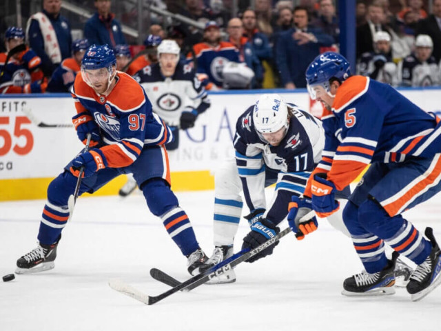 Connor McDavid’s injury only adds to gloom for Oilers