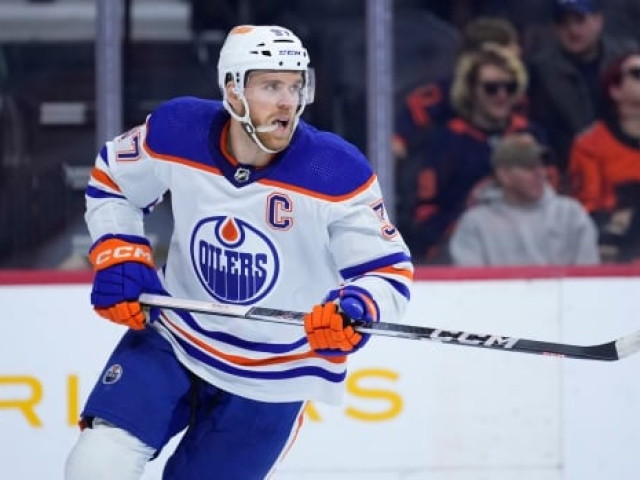 McDavid to miss 1-2 weeks with upper-body injury amid Oilers' slow start