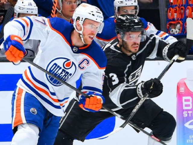 Oilers not ruling out McDavid for outdoor game