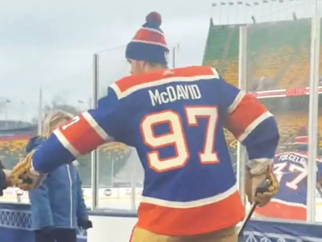 Connor McDavid Looks Good in Practice Ahead of Heritage Classic