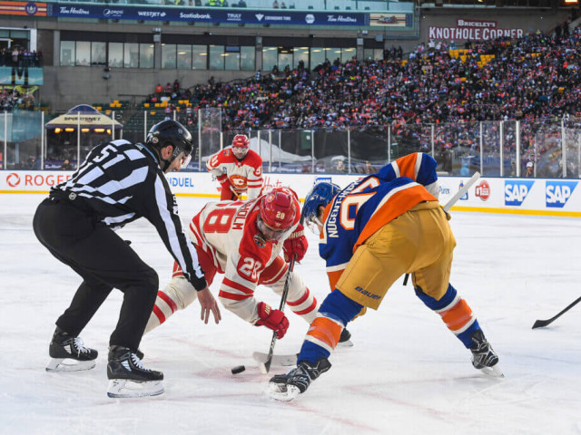 Connor McDavid leads Oilers past Flames in Heritage Classic to capture first home win of season