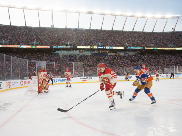 ‘Once-in-a-lifetime environment’: Fans celebrate the 2023 Heritage Classic