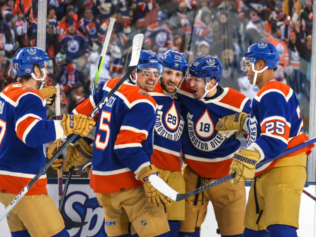 Game Highlights 8.0: Edmonton Oilers beat Calgary Flames 5-2 in Heritage Classic