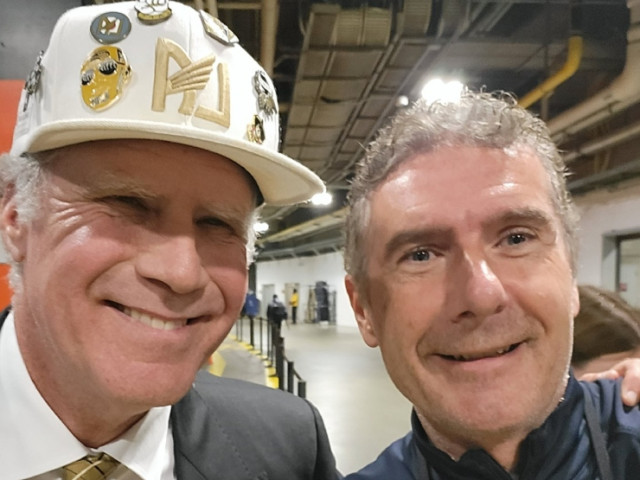 Oilers broadcaster Gene Principe scores selfie with Will Ferrell