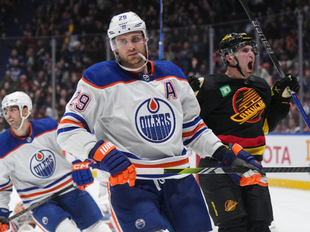 Woodcroft ejected, Draisaitl gets misconduct as Oilers lose cool in third